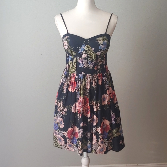 Band of Gypsies Dresses & Skirts - Band of Gypsies | Navy Floral Mini Dress